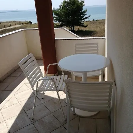 Vujic Apartment Nin